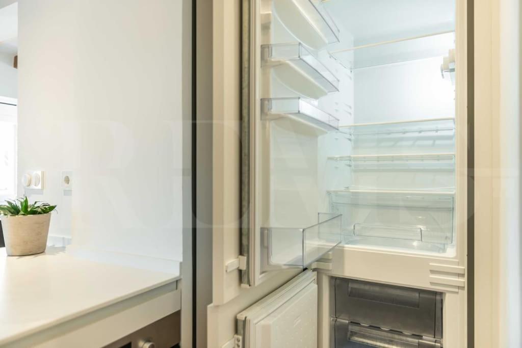 Modern Apartment Next To The Cervantes Theatre By Rems Malaga Exterior photo